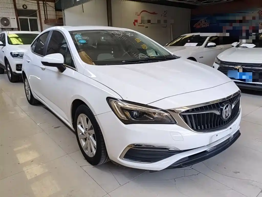 Buick Verano 2019 Sedan 15S Auto Leading фото 4