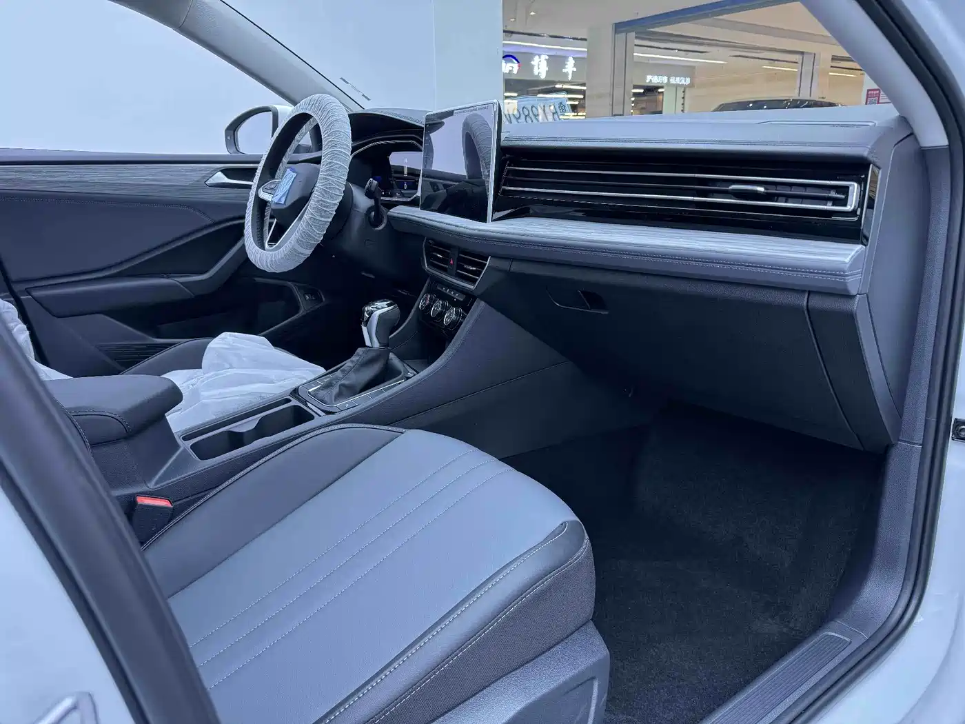 Volkswagen Sagitar 2026 Model 30 Million Special Selection 300TSI DSG Surpass Edition фото 5