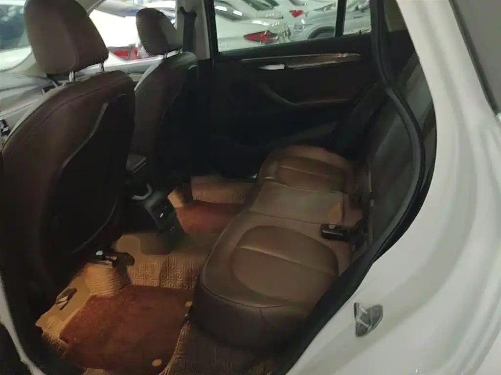 BMW X1 2019 xDrive20Li Premium Model фото 17