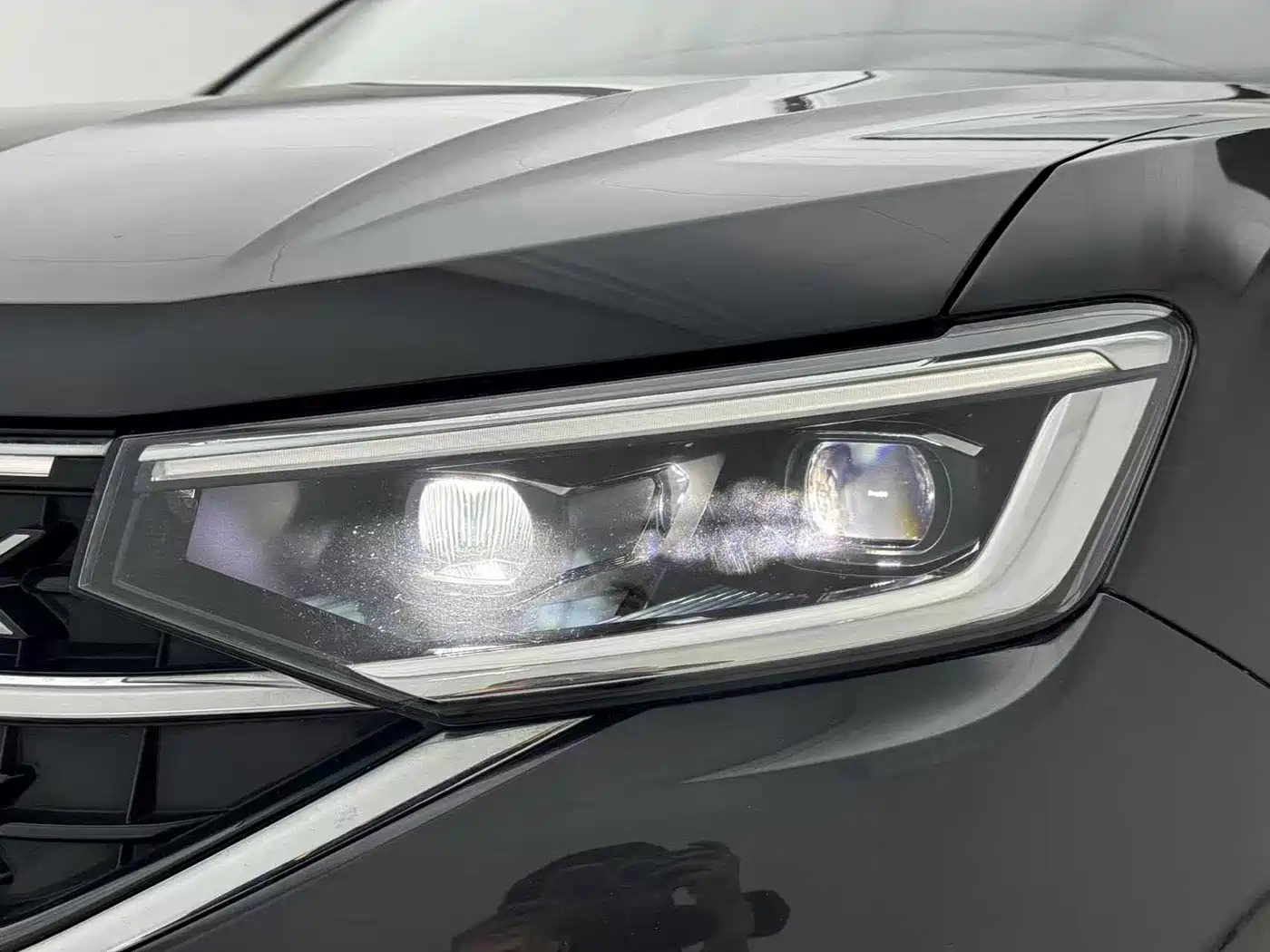 Volkswagen Tayron 2023 280TSI 2WD Luxury Plus Advanced Edition фото 8
