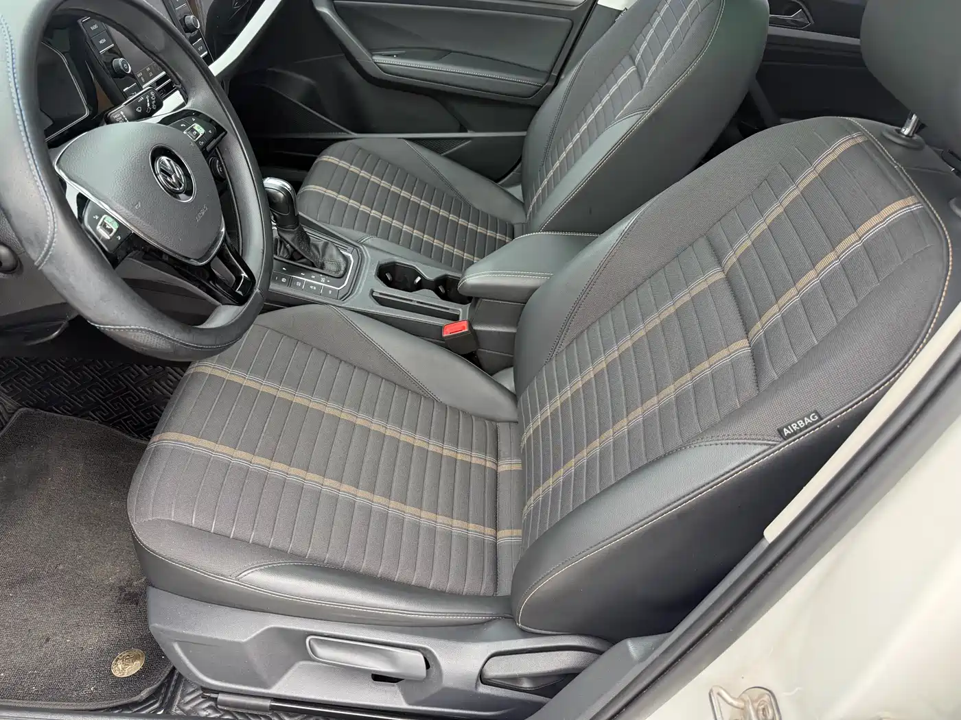 Volkswagen Lavida 2019 Hatchback 200TSI DSG Comfort Edition China VI фото 8