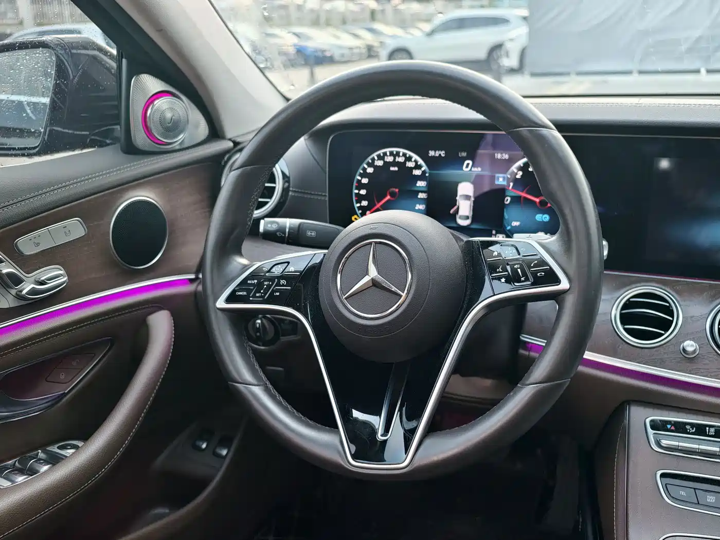 Mercedes-Benz E-Class New Energy 2022 Facelift E 350 e L Plug-in Hybrid Sedan фото 26
