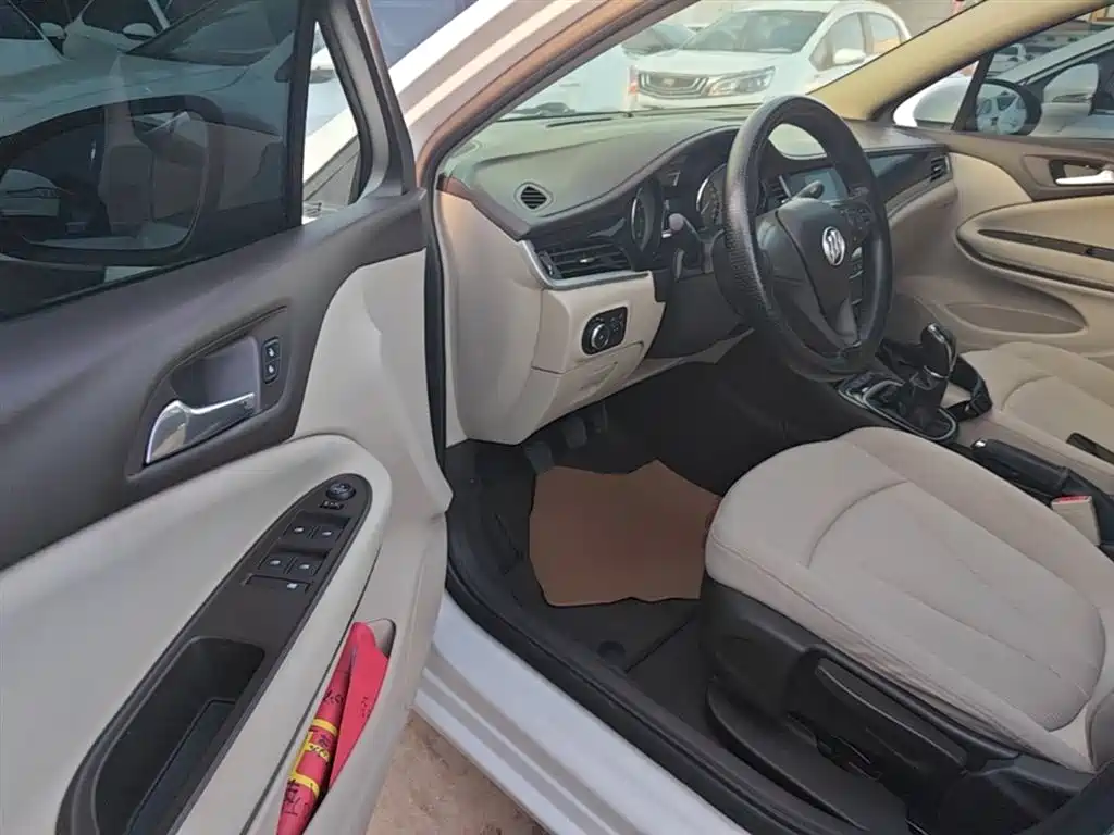 Buick Verano 2017 Sedan 15S Manual Progressive фото 16