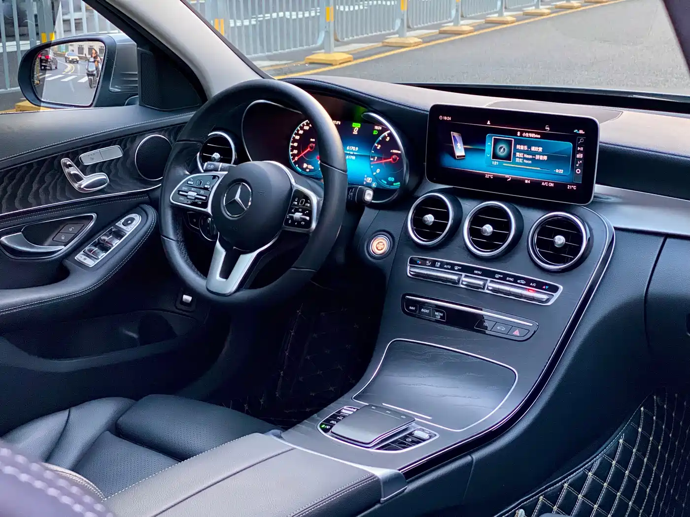 Mercedes-Benz C-Class 2019 Facelift C 260 L Sport фото 18