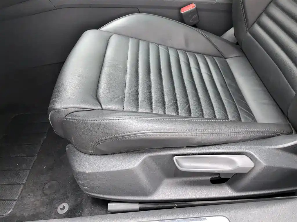 Volkswagen Magotan 2018 280TSI DSG Comfort фото 20