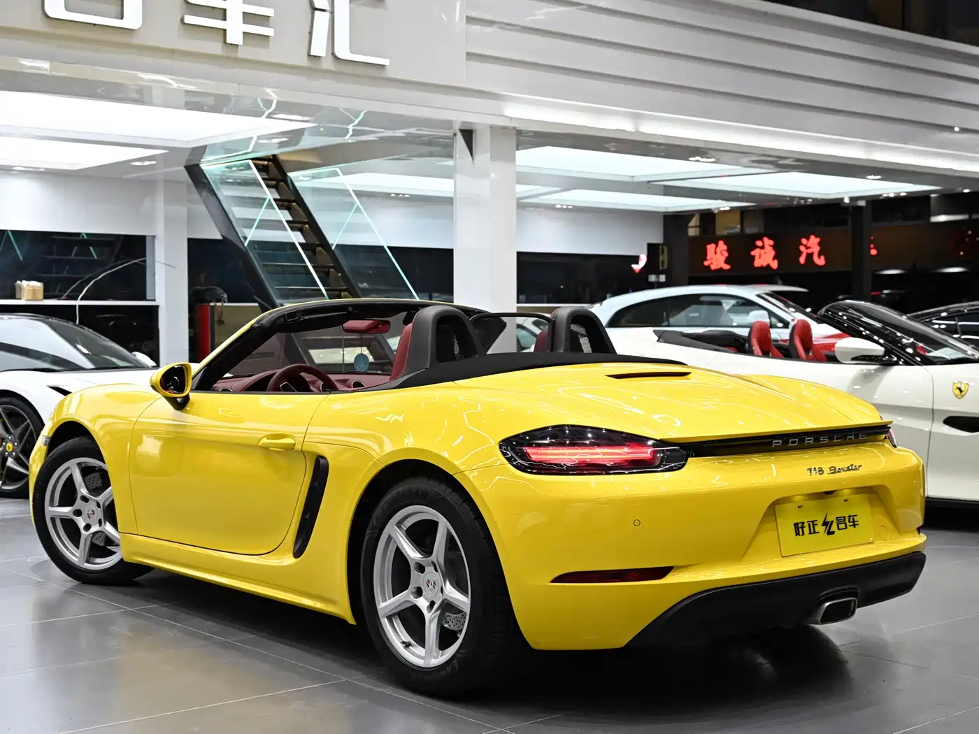 Porsche 718 2022 Boxster 2.0T фото 6