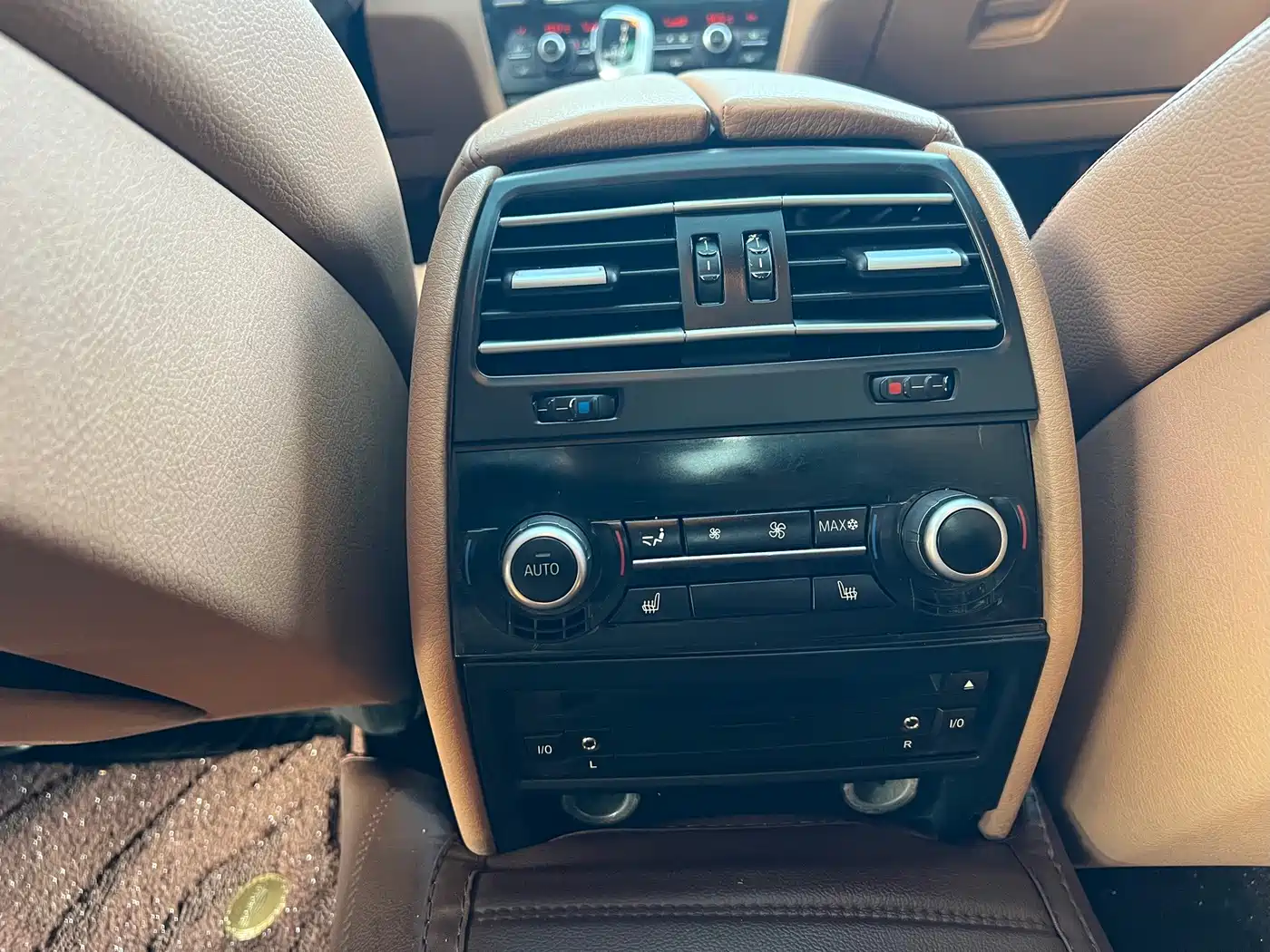 BMW 7 Series 2010 2009 740Li Luxury
