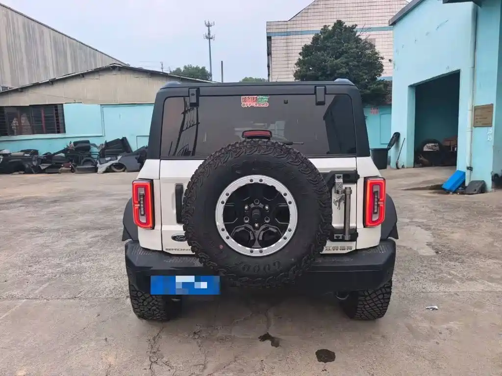 Ford Bronco 2025 2024 2.3T Badlands