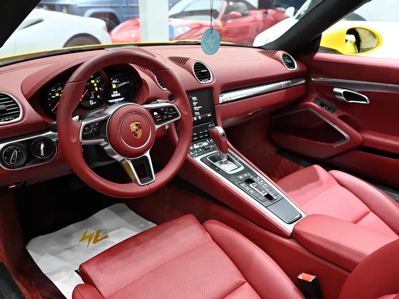 Porsche 718 2022 Boxster 2.0T фото 9