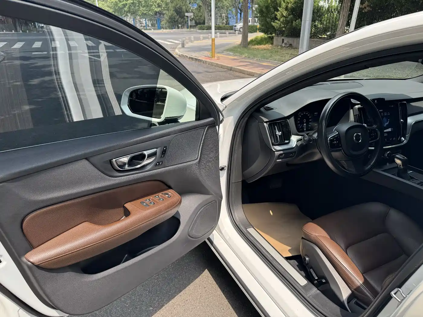Photo 22 - Volvo S60