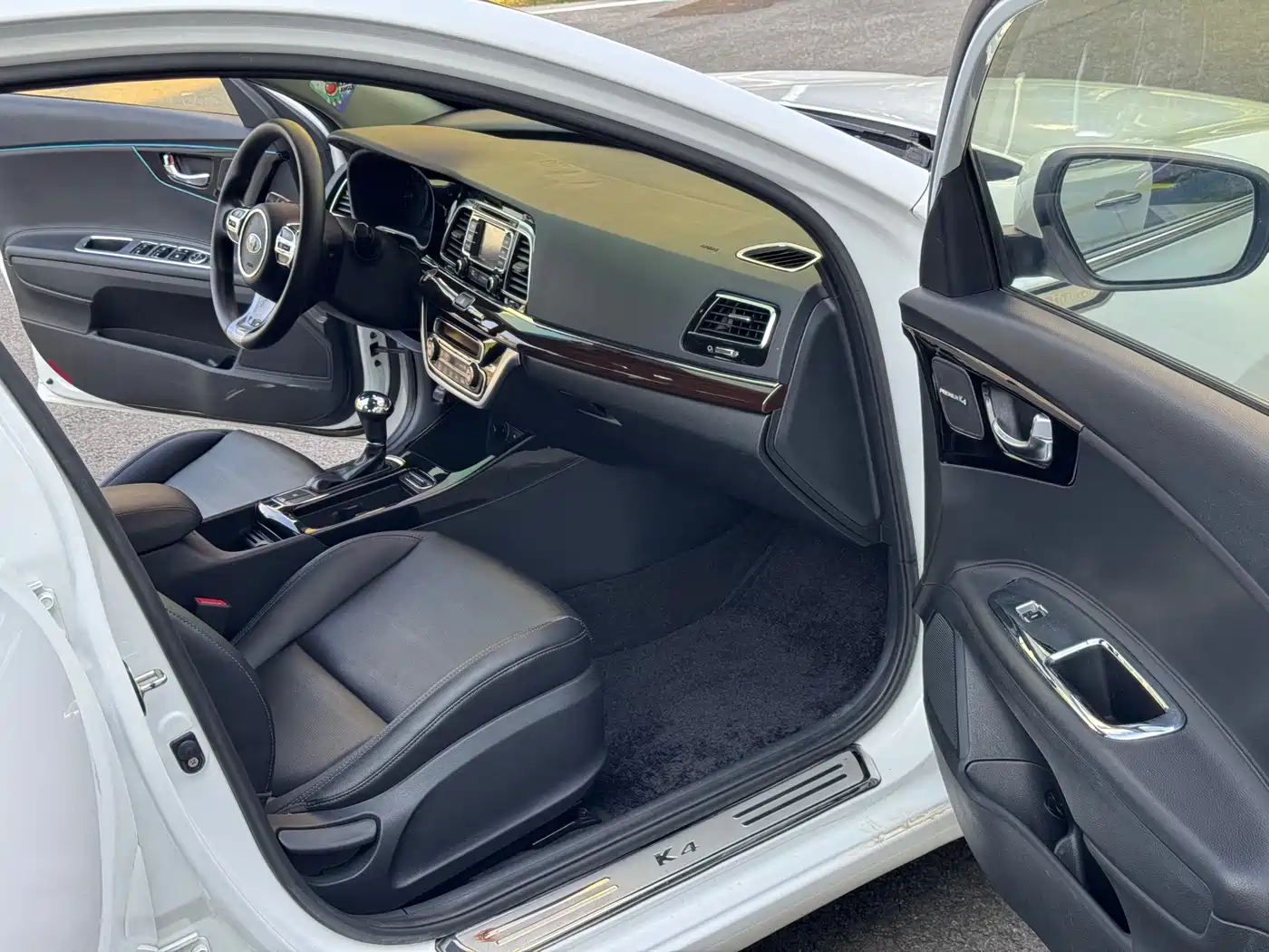 Kia K4 2014 1.8L Automatic GLS фото 14