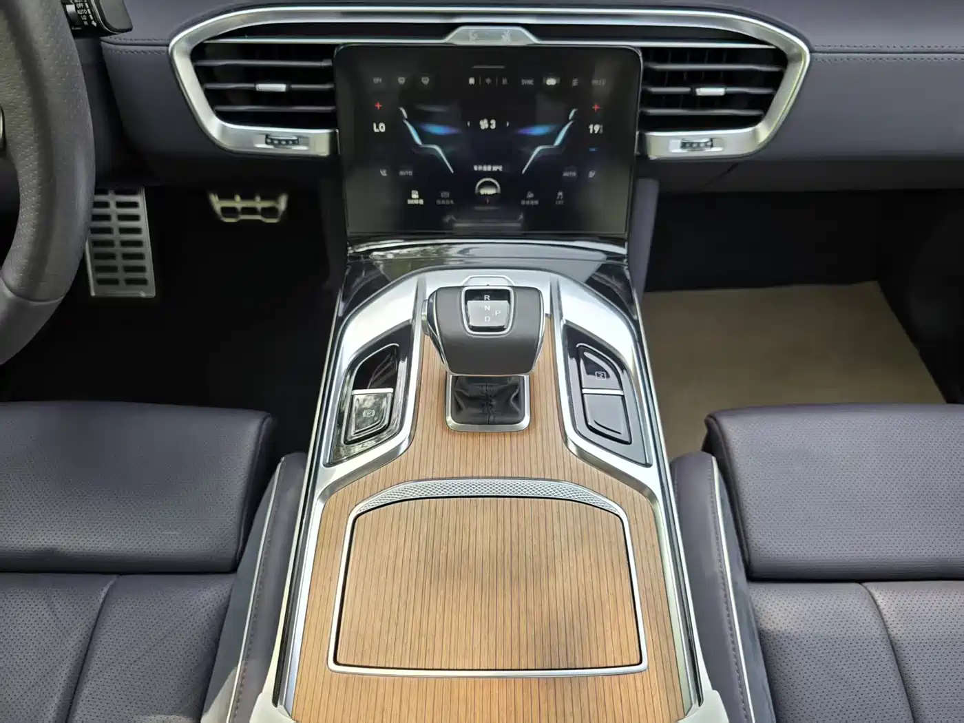 Hongqi E-HS9 2021 460km Flagship Comfort 6-seater фото 11