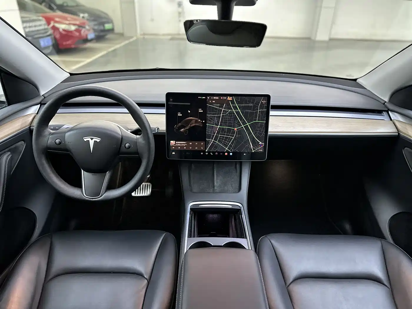 TESLA MODEL Y