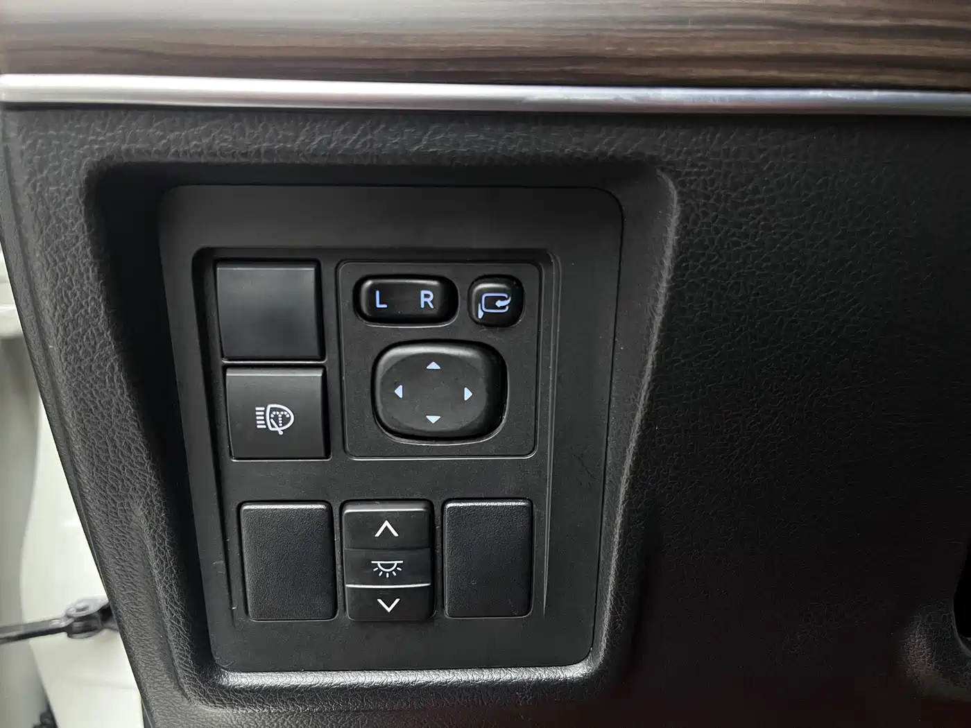 Toyota Prado 2018 3.5L Automatic TX-L NAVI Rear-mounted Spare Tire фото 6