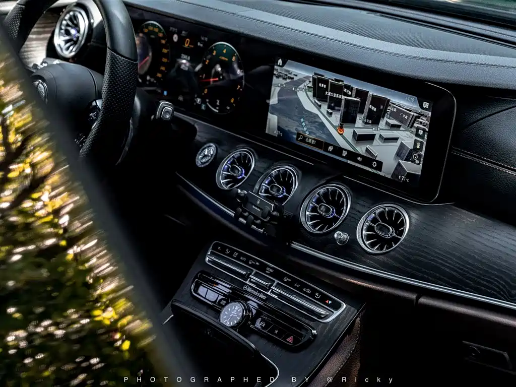 Mercedes-Benz E-Class 2021 Facelift E 300 L Sport Premium фото 5