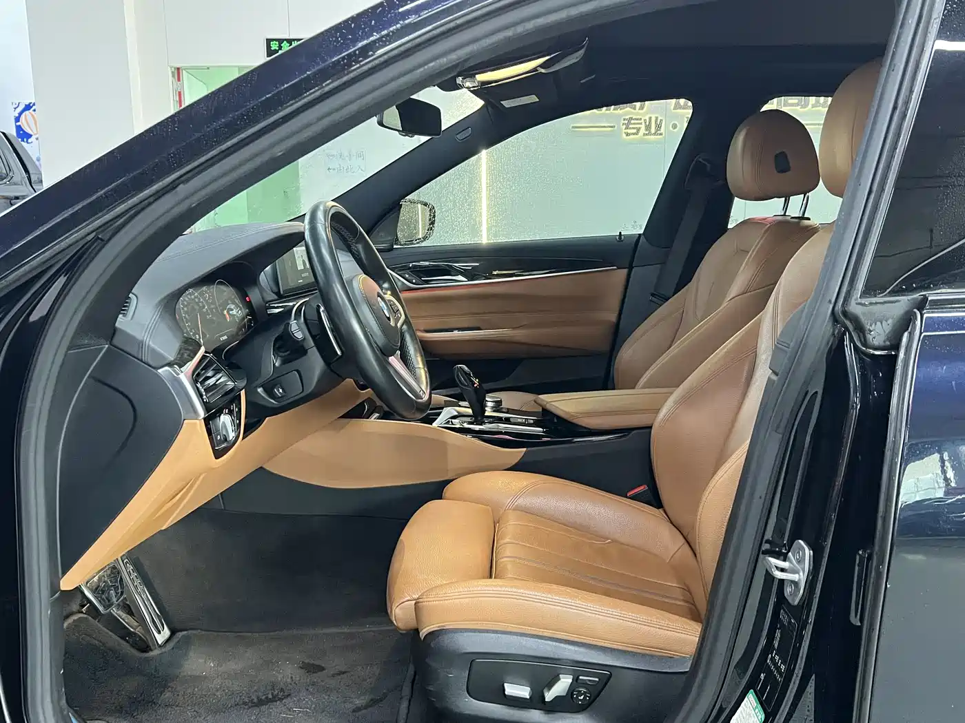 BMW 6 Series GT 2019 630i M Sport Package фото 23
