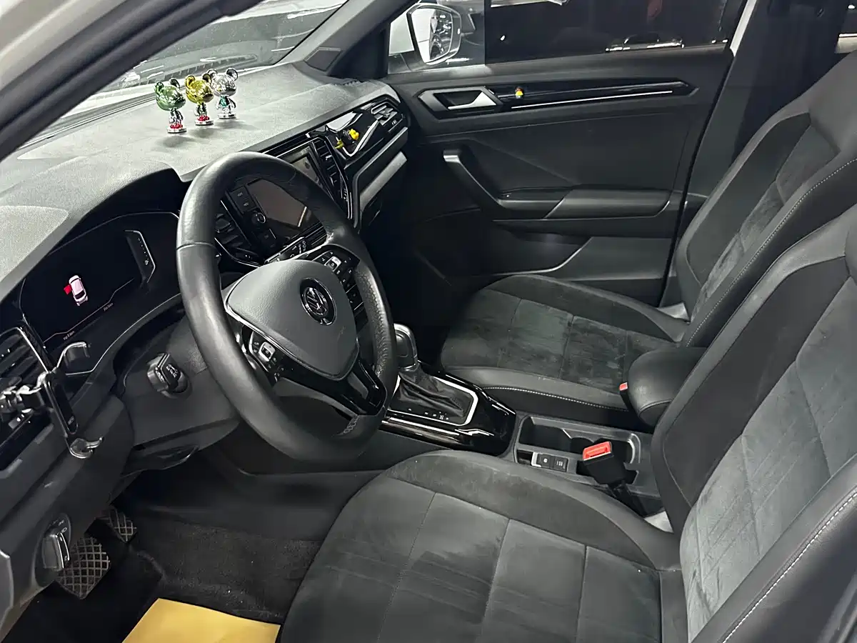 Volkswagen T-ROC 2020 280TSI DSG 2WD Luxury фото 6