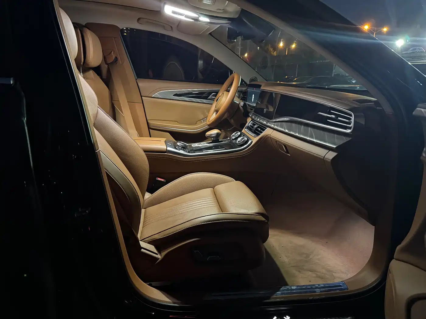 Hongqi H9 2020 2.0T Smart Connection Qi Chang Edition фото 3