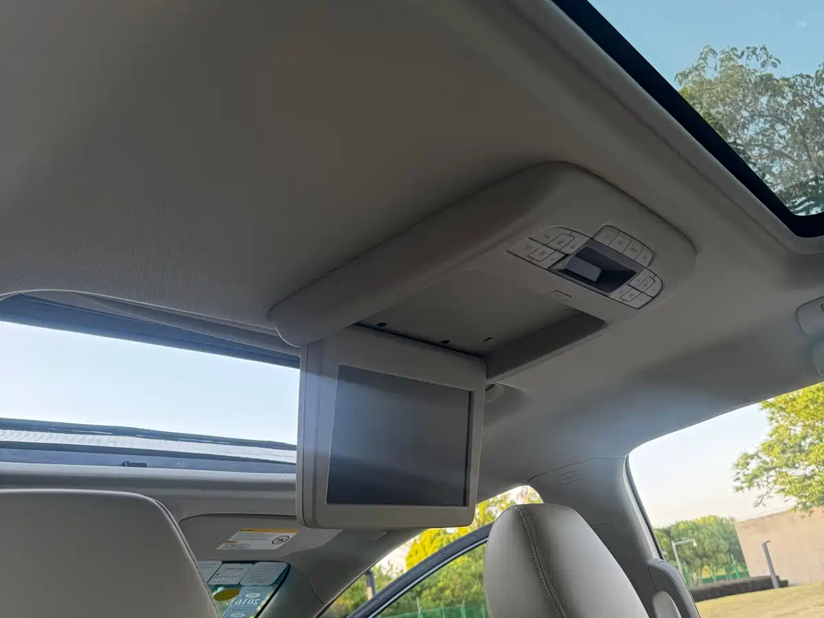 Buick GL8 2011 3.0L XT Luxury Business Flagship фото 30