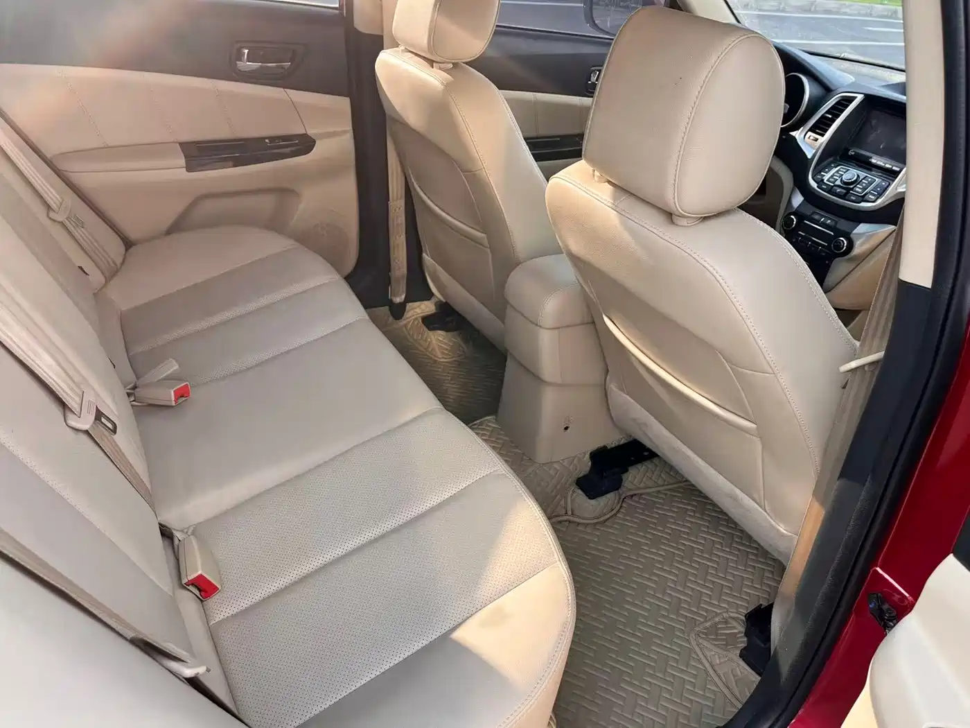 Changan Eado 2015 2015 1.6L Automatic Luxury