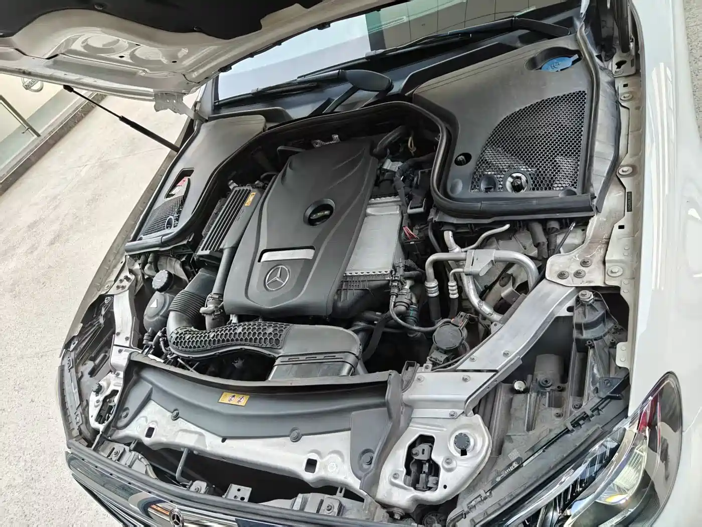 Mercedes-Benz E-Class 2019 E 300 L Fashion фото 33