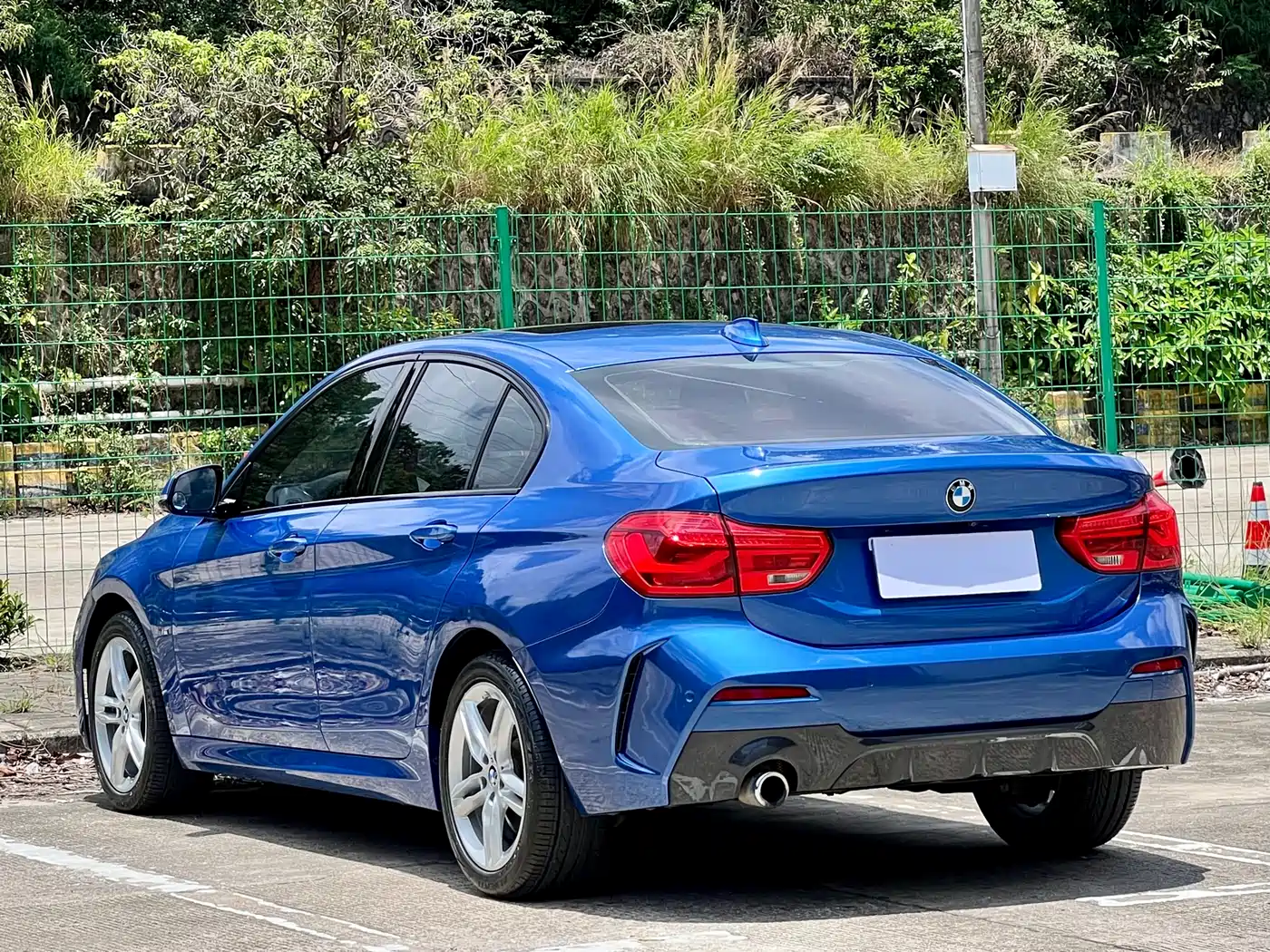 BMW 1 Series 2019 118i M Sport Package фото 13