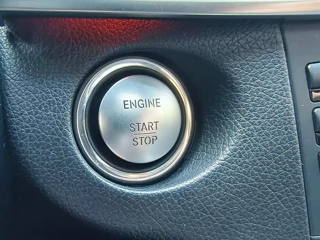 Mercedes-Benz E-Class 2015 E 200 L фото 13