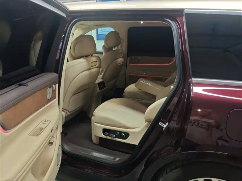 AITO Wenjie AITO M9 2025 Extended Range Ultra 52kWh 6-Seater фото 7