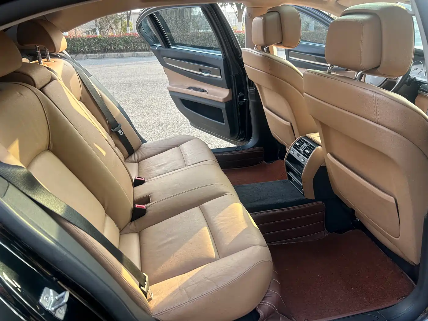 BMW 7 Series 2011 730Li Elegance фото 13