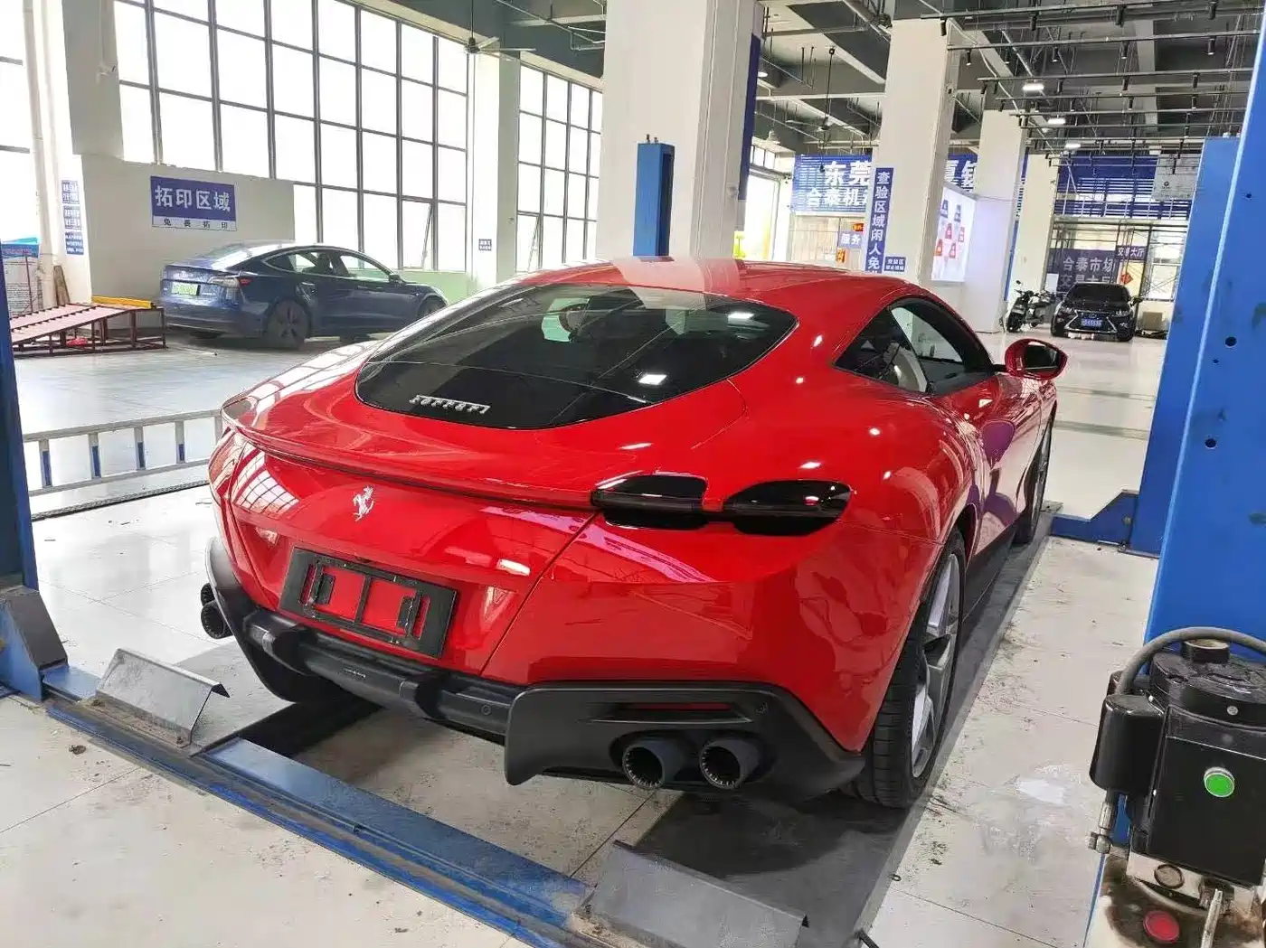 Ferrari Roma 2023 2020 3.9T V8