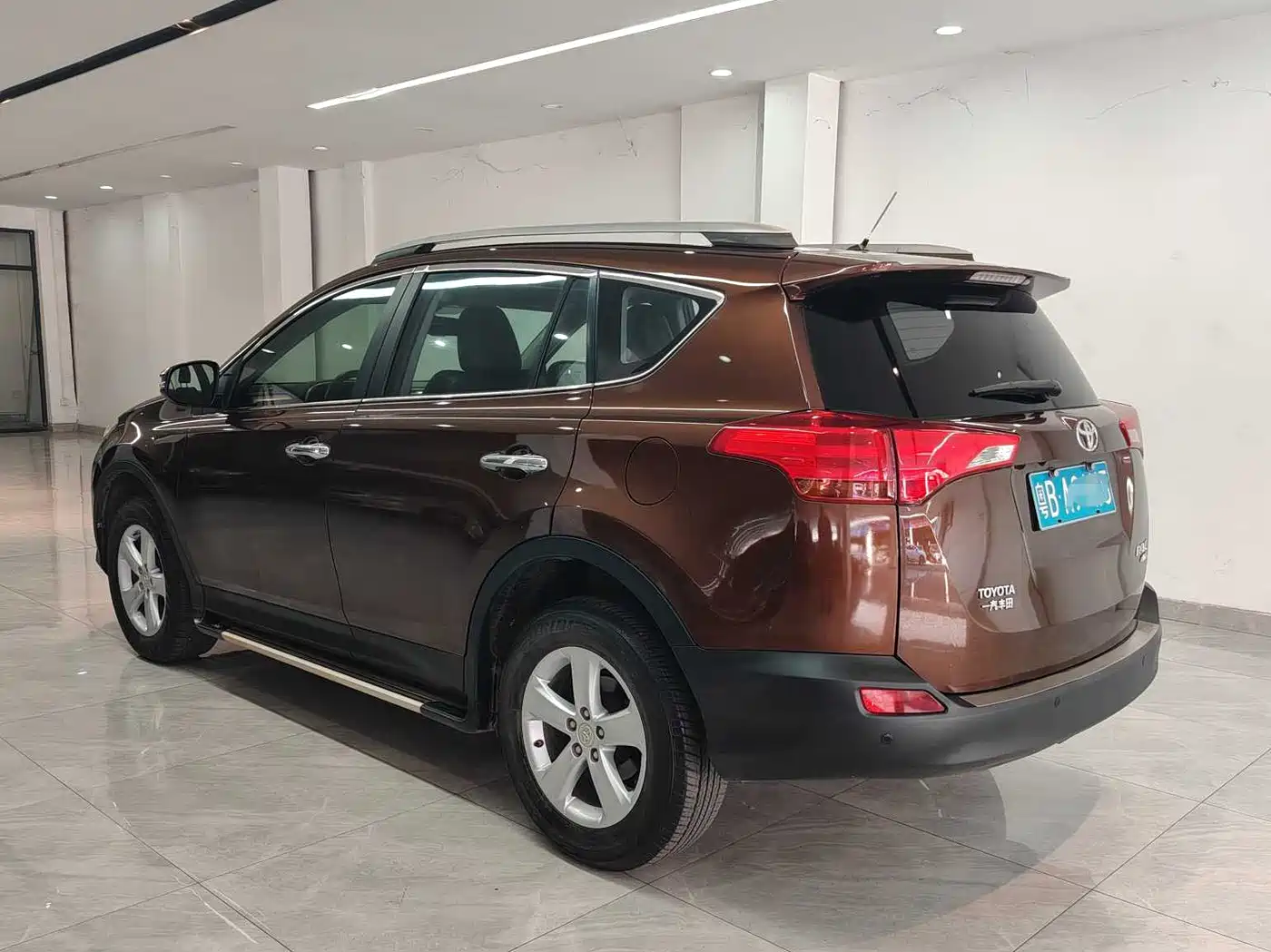 Toyota RAV4 Rongfang 2013 2.5L Auto 4WD Elite фото 21