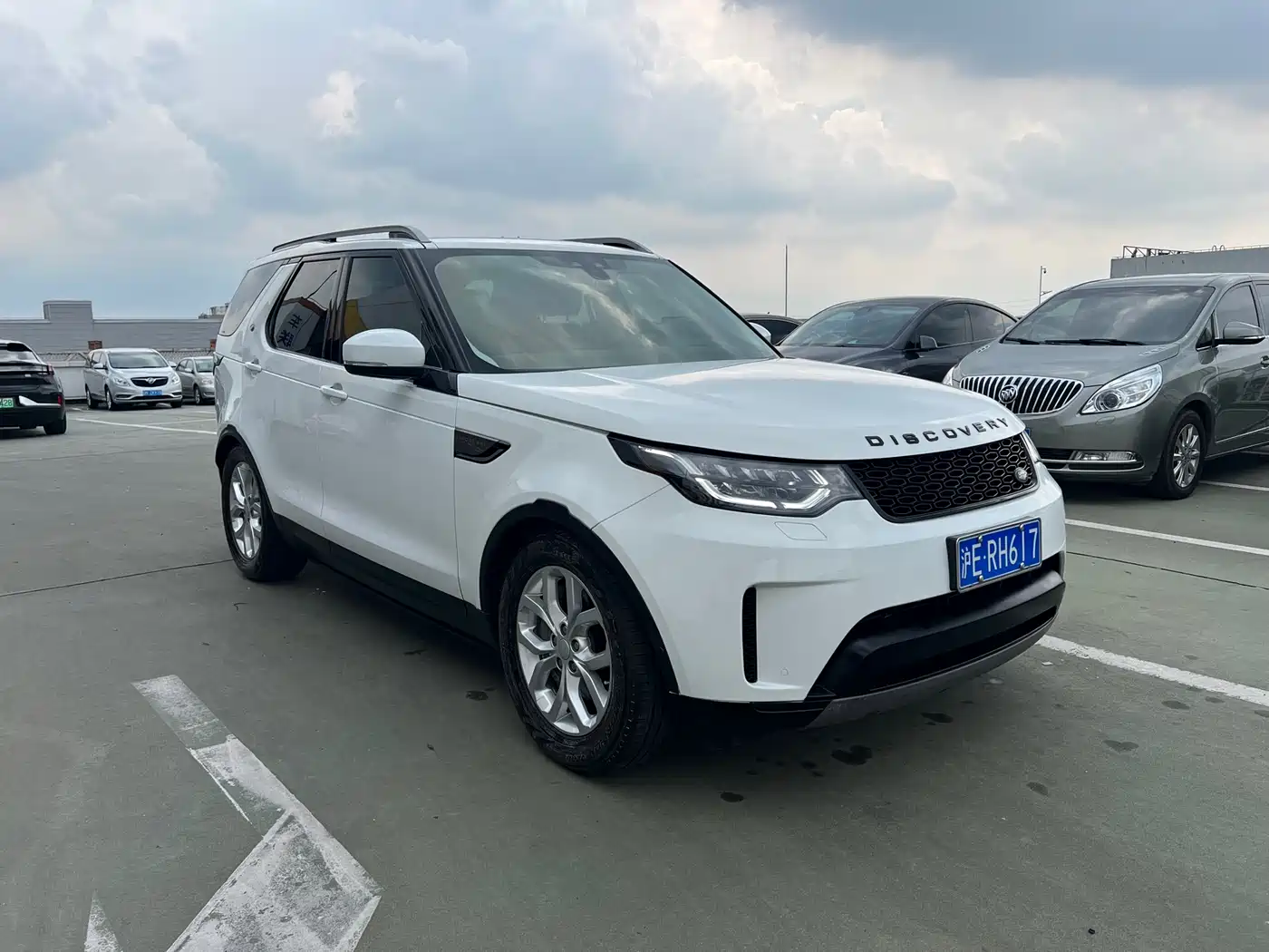 Land Rover Discovery 2020 3.0 SC V6 SE фото 3