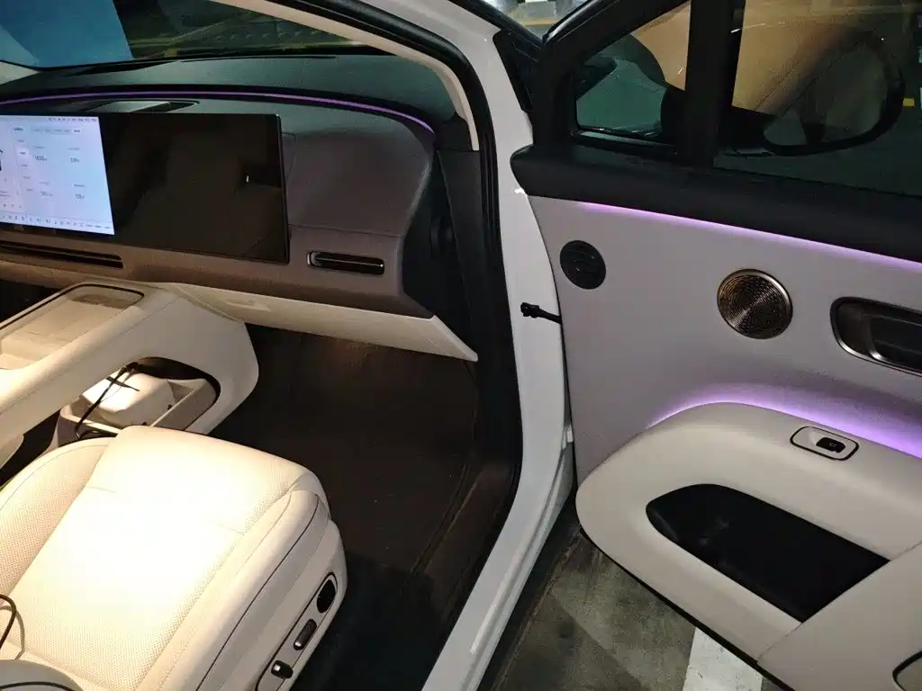 Li Auto Li i8 2025 2025 Standard Edition
