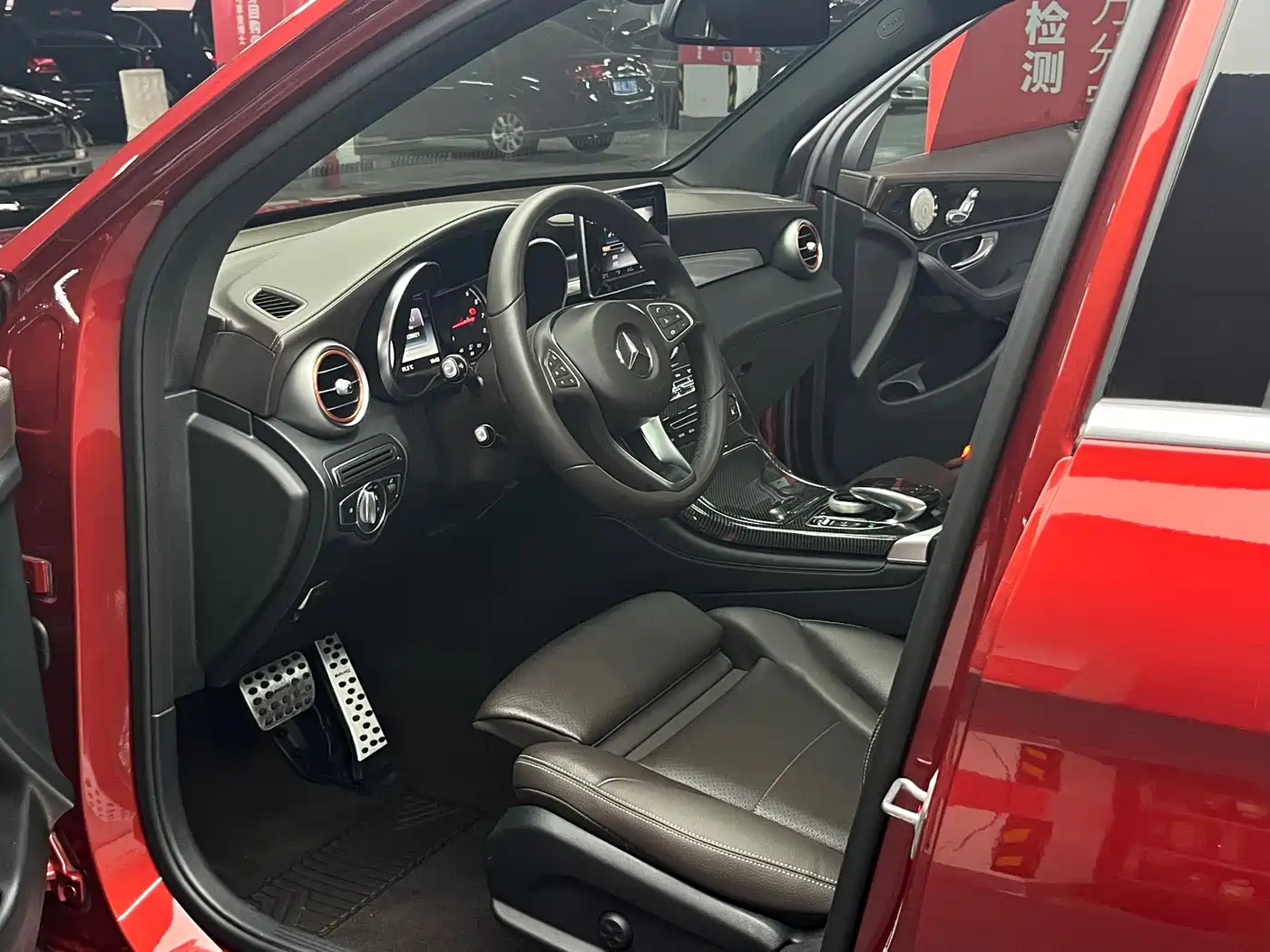 Mercedes-Benz GLC 2018 Facelift GLC 200 4MATIC фото 15