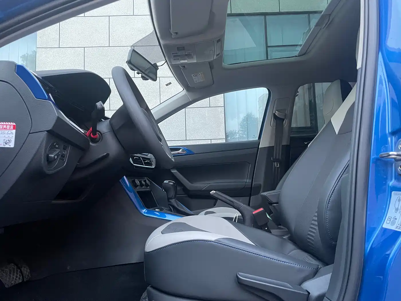 Volkswagen Polo 2021 Plus 1.5L Automatic Colorful Tech Edition фото 8