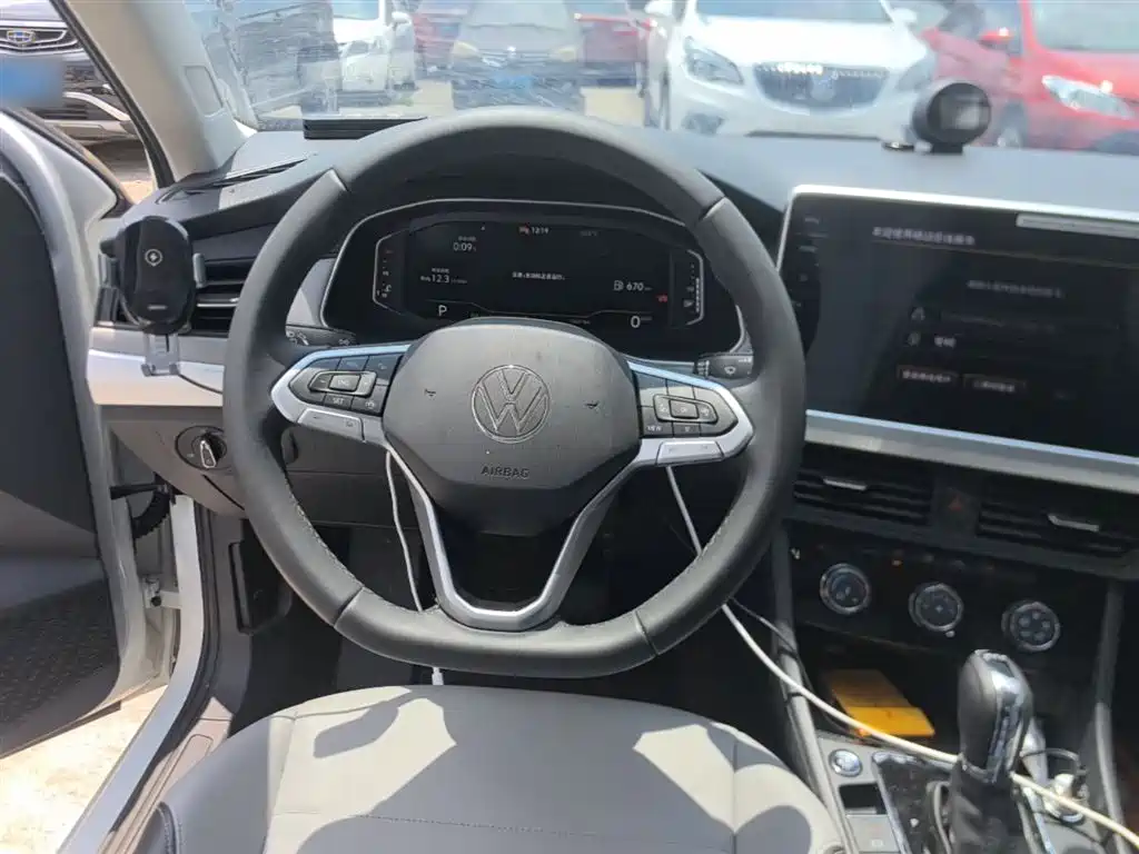 Volkswagen Bora 2025 200TSI DSG Joy Ride PRO Edition фото 11