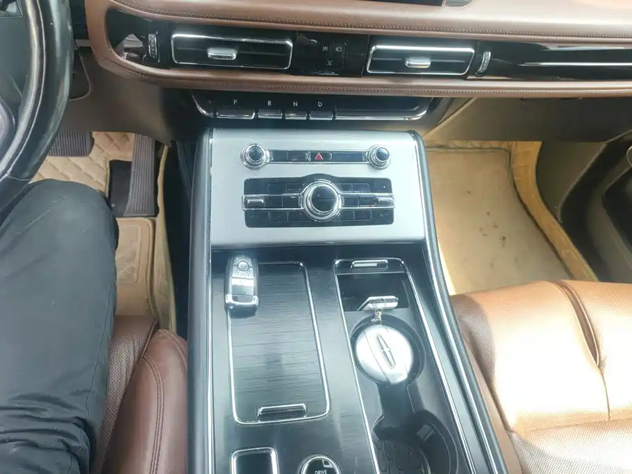 Lincoln Aviator (Import) 2020 2020 3.0T V6 AWD Premium Luxury Edition