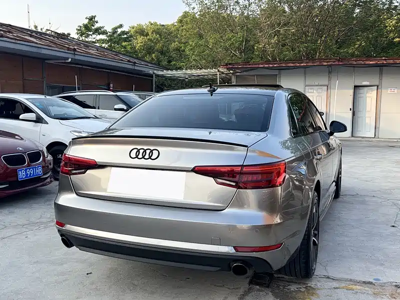 Audi A4L 2017 40 TFSI Progressive фото 17