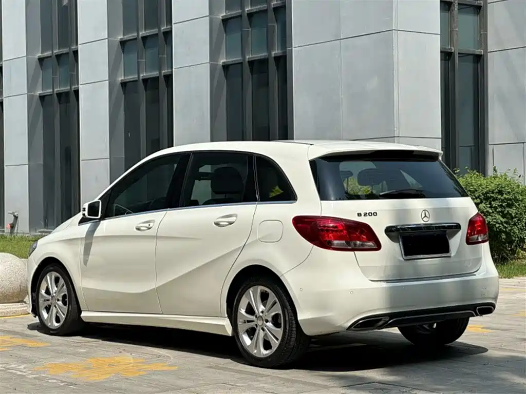 Mercedes-Benz B-Class 2017 B 200 Dynamic фото 8