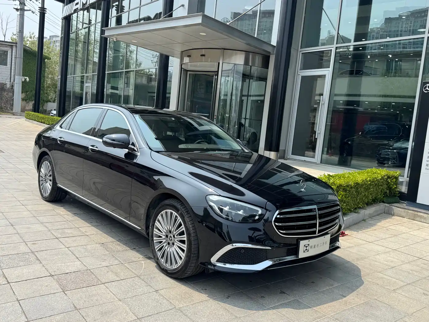 Mercedes-Benz E-Class 2021 E 300 L Fashion фото 10