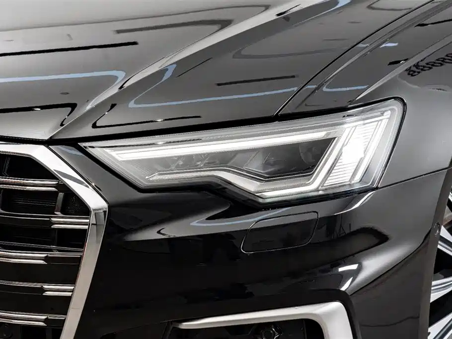 Audi A6L 2024 45 TFSI quattro Exclusive Dynamic фото 4