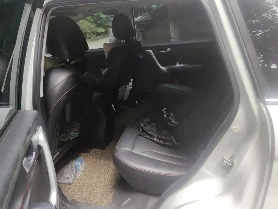 Photo 11 - Haval H6