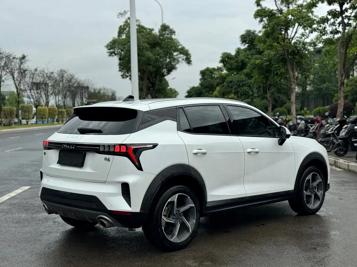 Lynk & Co 06 2023 Remix 1.5T Power Pro фото 10