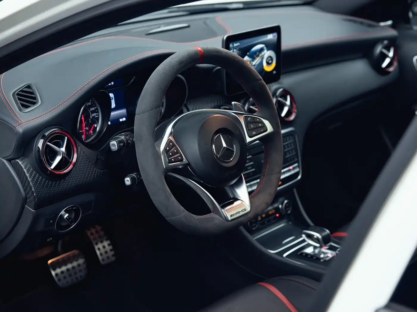 Mercedes-Benz A-Class AMG (Import) 2016 AMG A 45 4MATIC фото 16