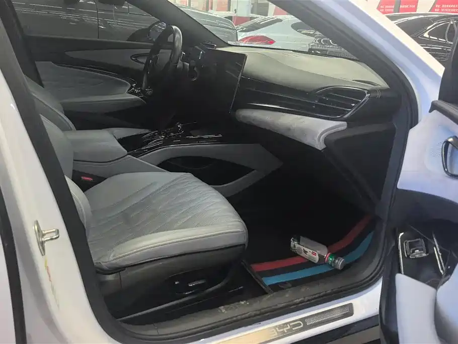 BYD Seal 2023 Champion Edition 550km Premium фото 8