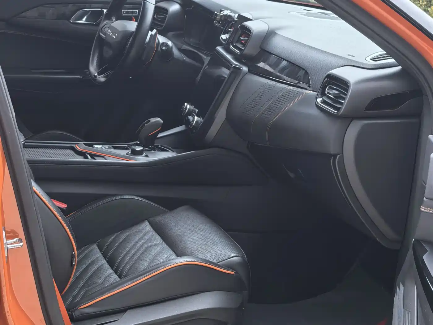 LYNK & CO. 02 HATCHBACK