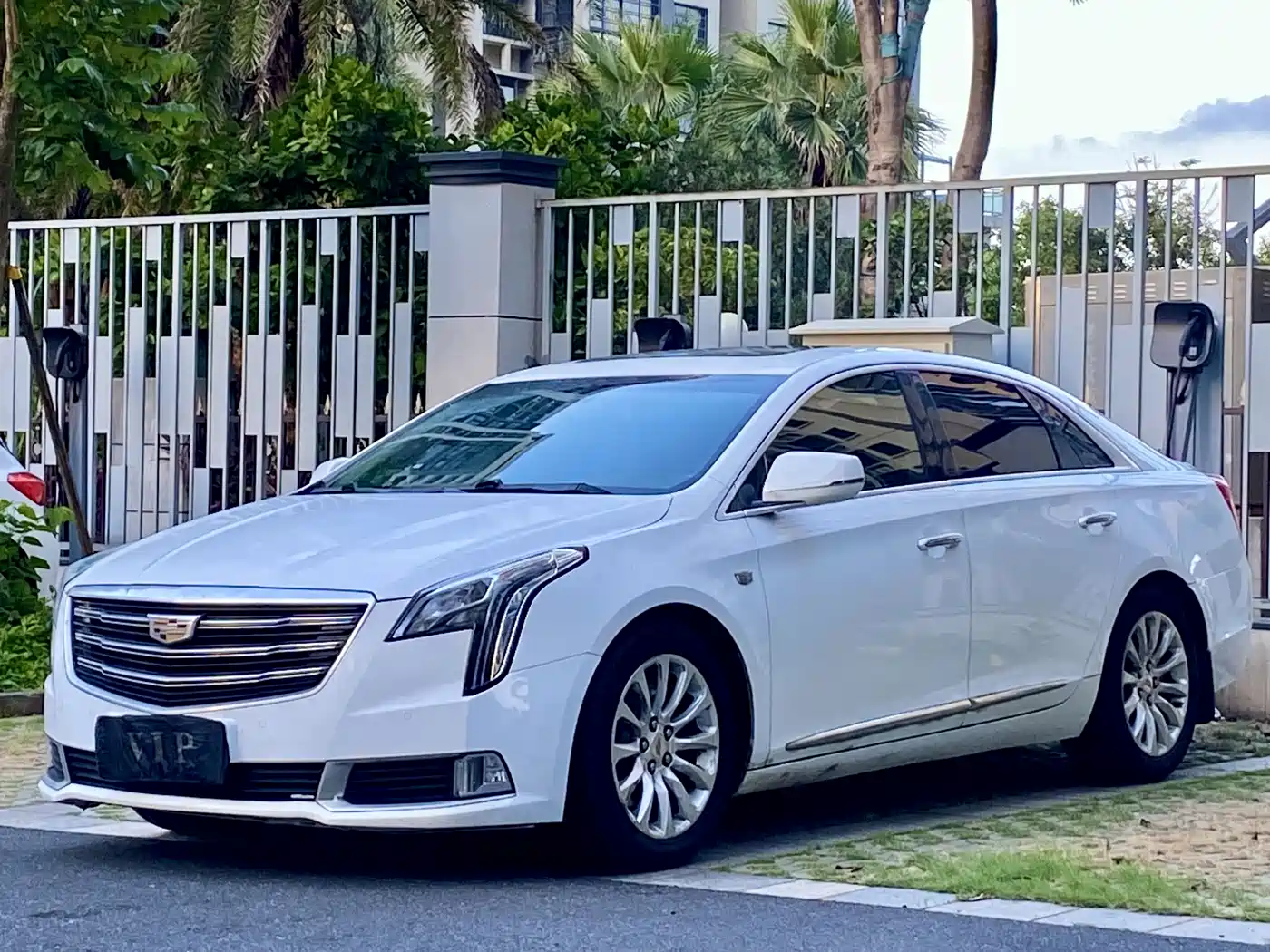 Cadillac XTS 2018 28T Elite фото 10