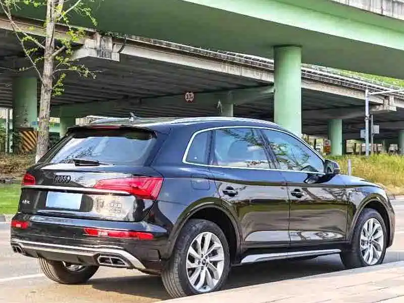 Фото 4 - Audi Q5L