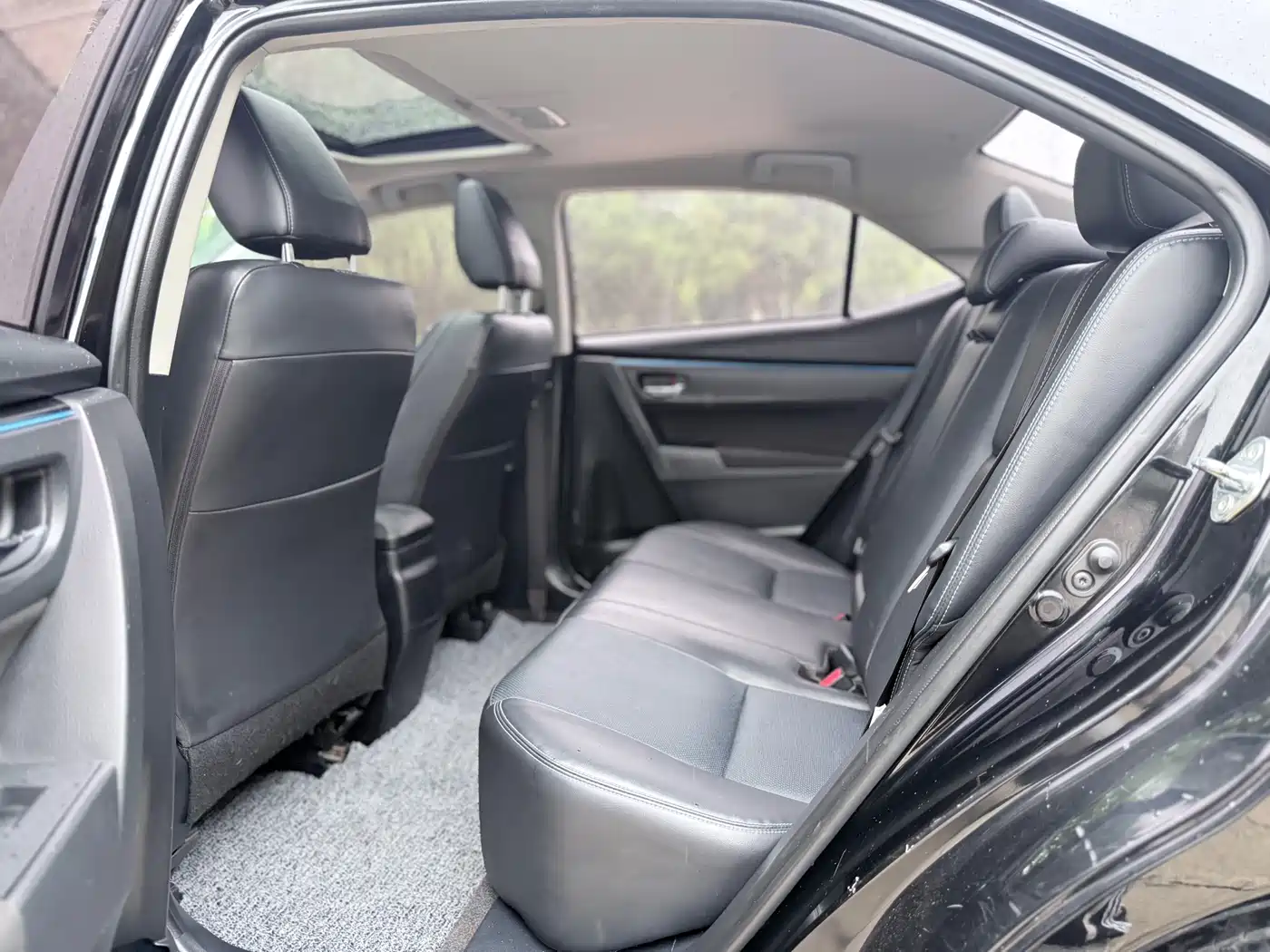 Toyota Levin 2018 185T CVT Premium Edition China V фото 11
