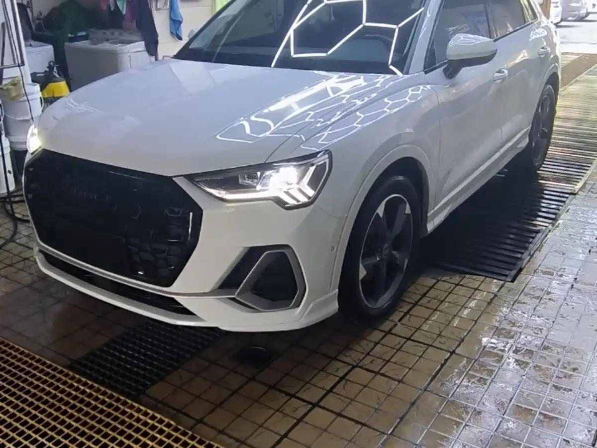 Audi Q3 2022 35 TFSI Fashion Dynamic